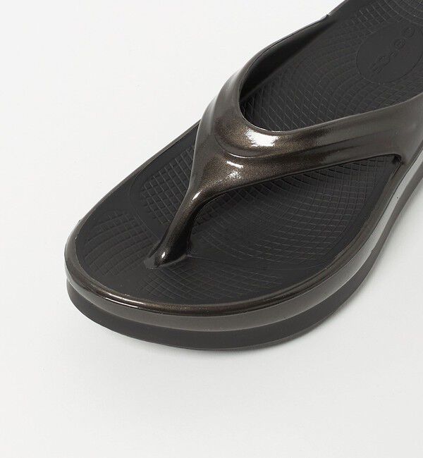 ODETTE E ODILE「＜OOFOS＞OOmega Luxe」|サンダル|