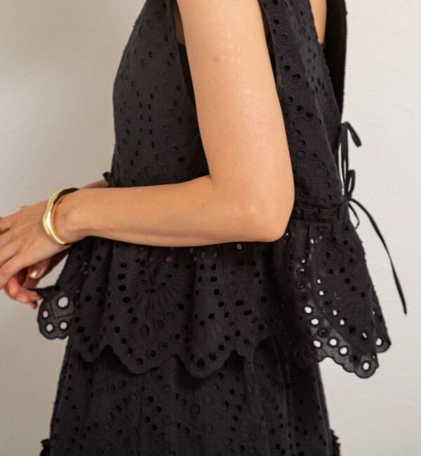 MAQWEL「【MAQWEL/マクウェル】《セットアップ対応》ウォッシャブルエンブロイダリーレースベスト」|ベスト・ジレ|