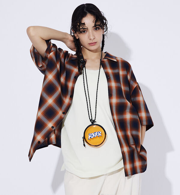 ABAHOUSE「【POLeR/ポーラー】PVC PVC ROUND POUCH/PVCマルチラウ」|ポーチ|オレンジ