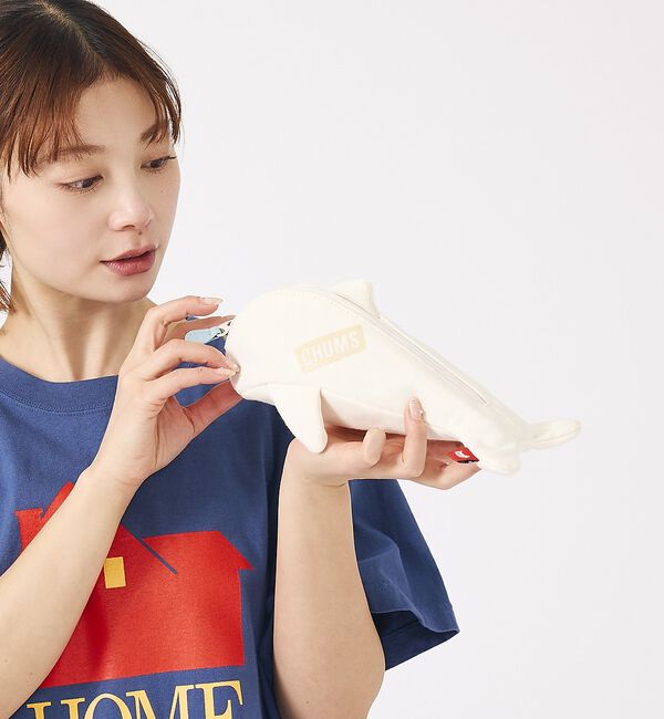 ABAHOUSE「【CHUMS / チャムス】Cetacea Zipper Pouch / シャチ」|ポーチ|ホワイト