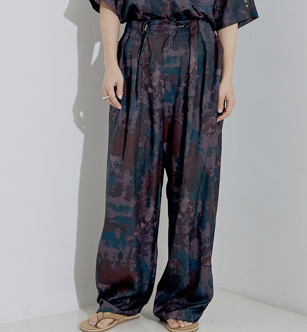 NOMINE「【セットアップ着用可】スプラッシュプリントドロスト パンツ」|その他|チャコールグレー