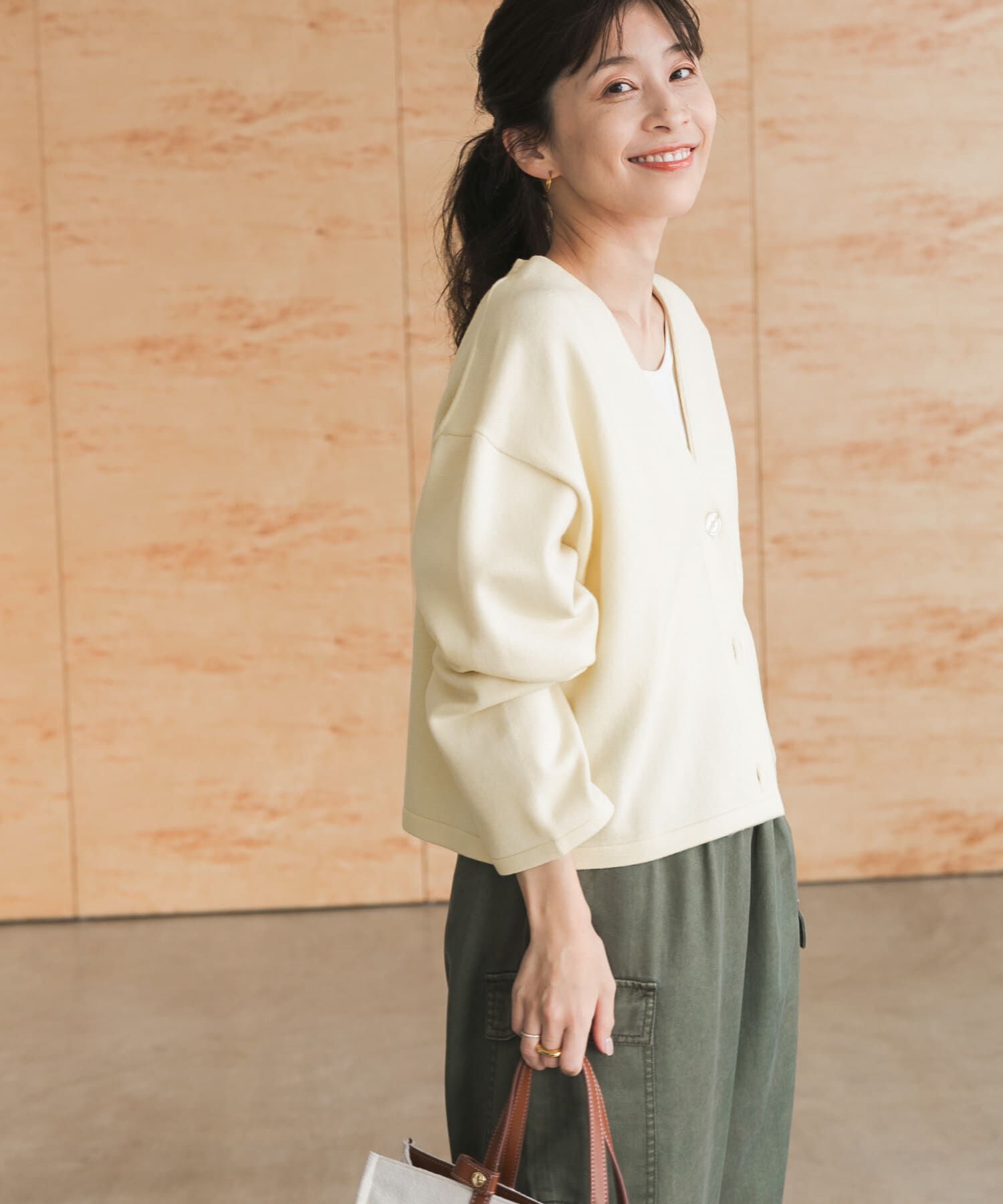 URBAN RESEARCH DOORS「『UR TECH 200日ニット』Vネックカーディガン」|カーディガン|