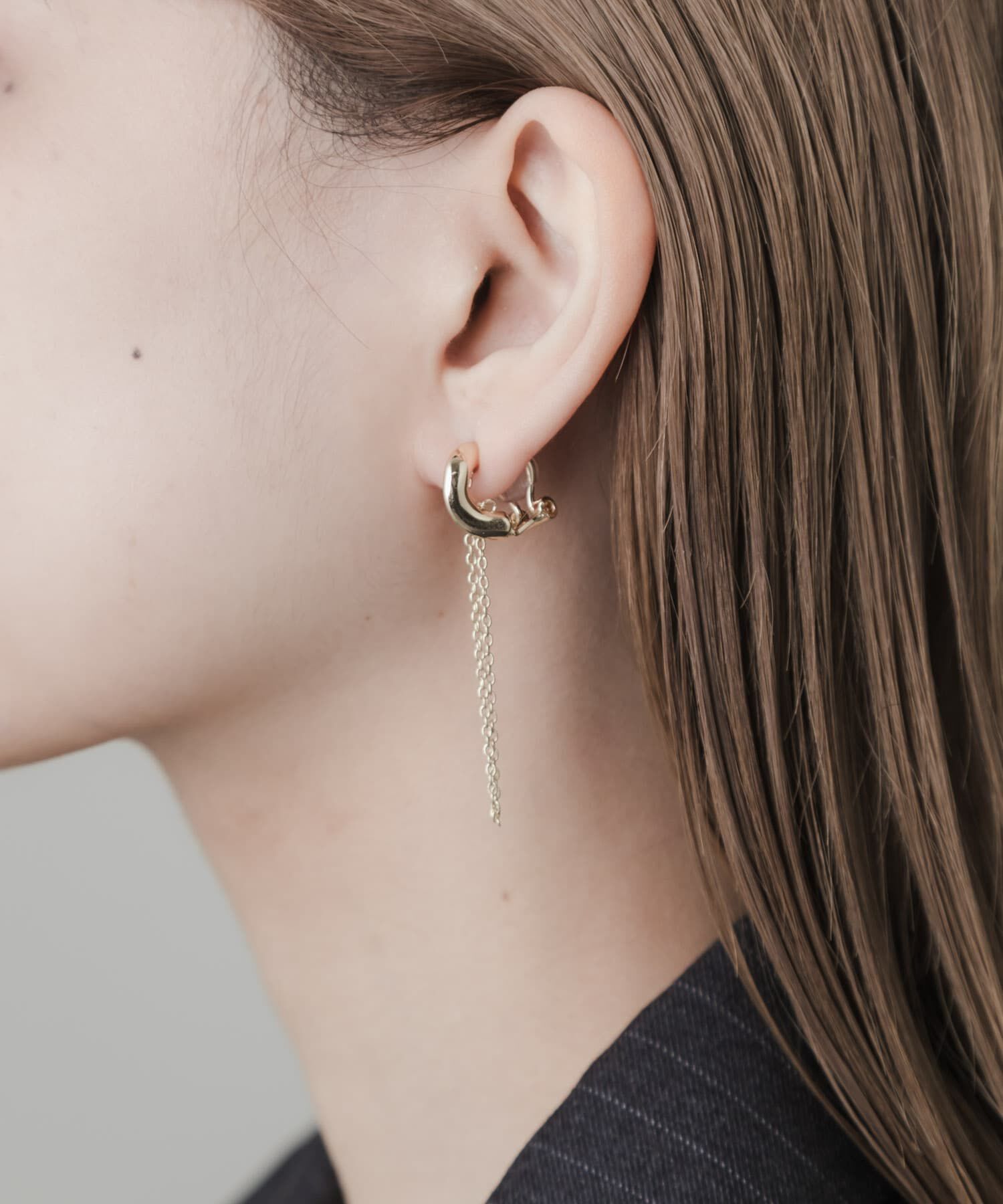 SMELLY「メタルニュアンスムーンチェーンイヤリング」|イヤリング|