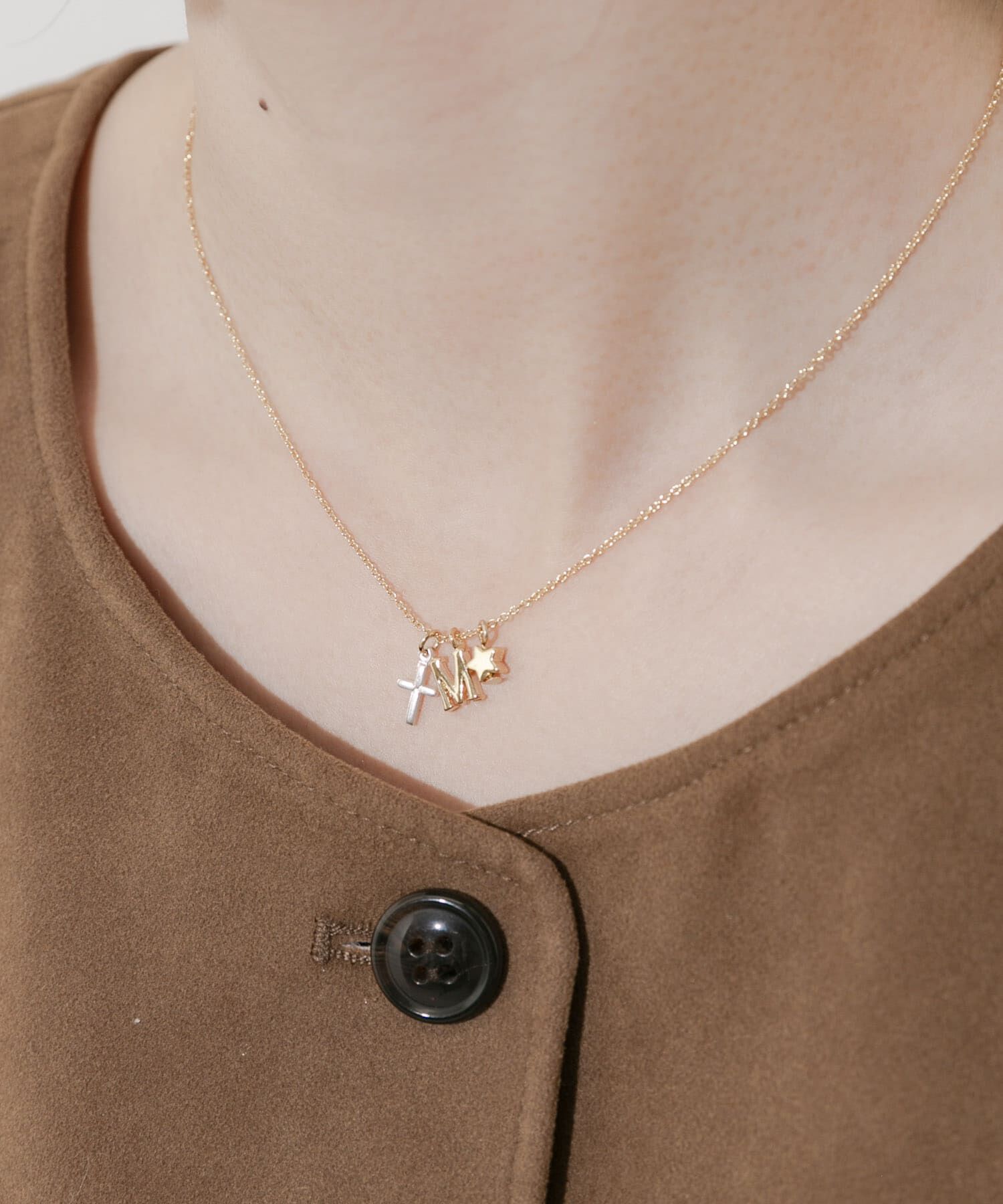 SMELLY「イニシャルチャームネックレス」|ネックレス|