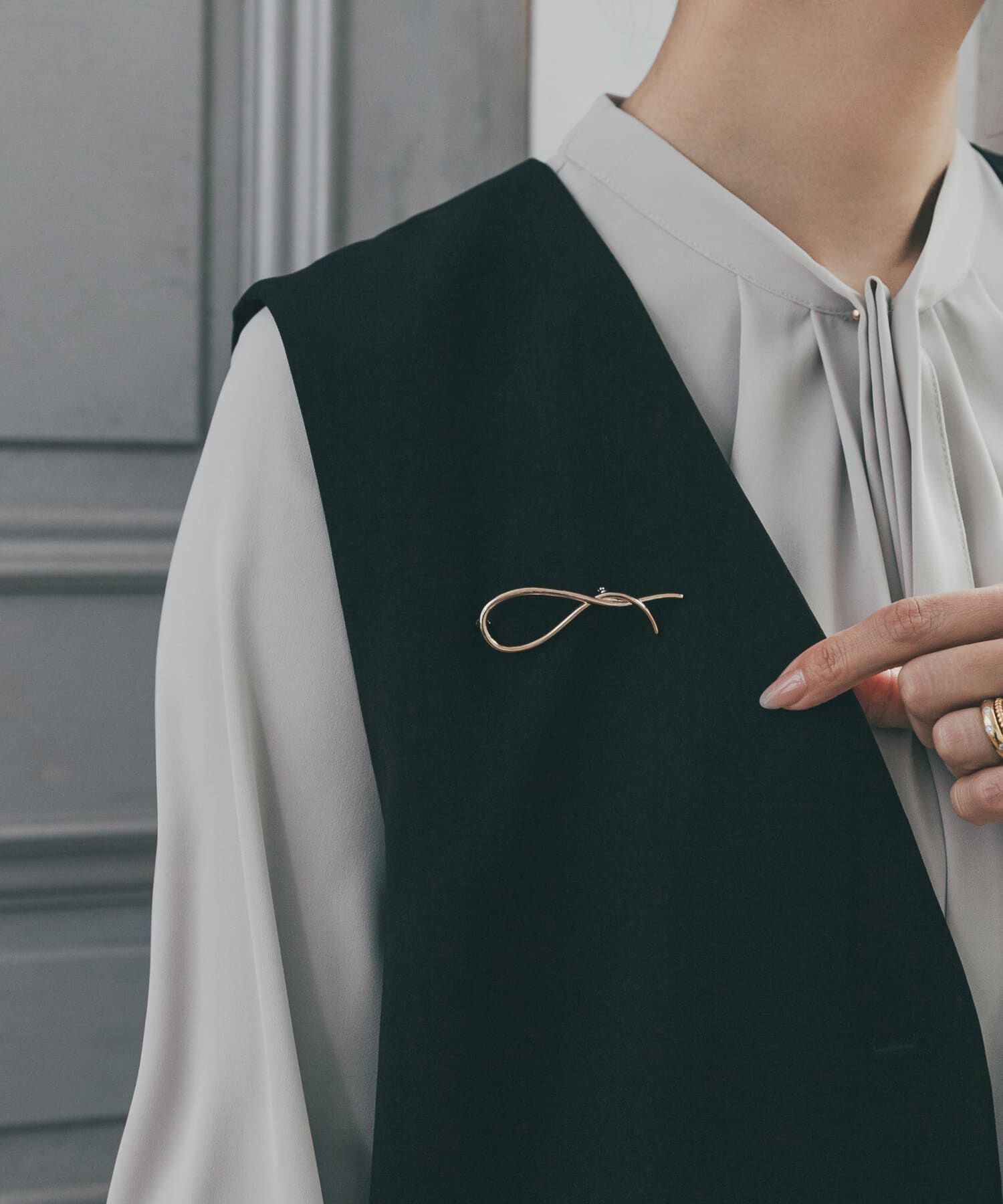 URBAN RESEARCH DOORS「ニュアンスブローチ」|ブローチ・コサージュ|