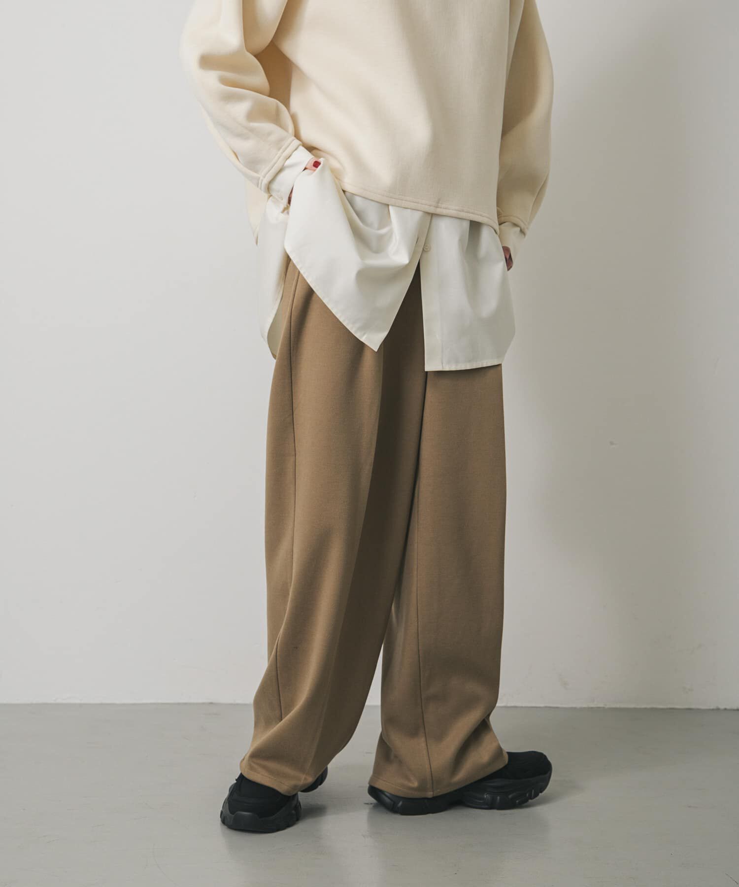 SENSE OF PLACE by URBAN RESEARCH「『BLACK, TALLサイズ/WEB限定』ジャージーストレートスラックス」|その他|ベージュ