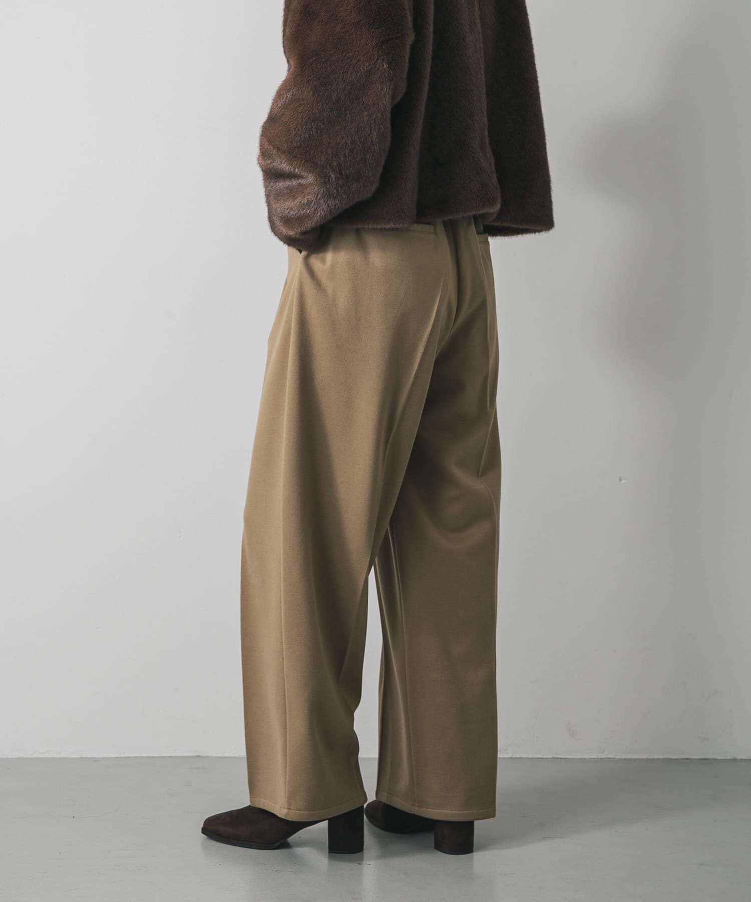 SENSE OF PLACE by URBAN RESEARCH「『BLACK, TALLサイズ/WEB限定』ジャージーストレートスラックス」|その他|