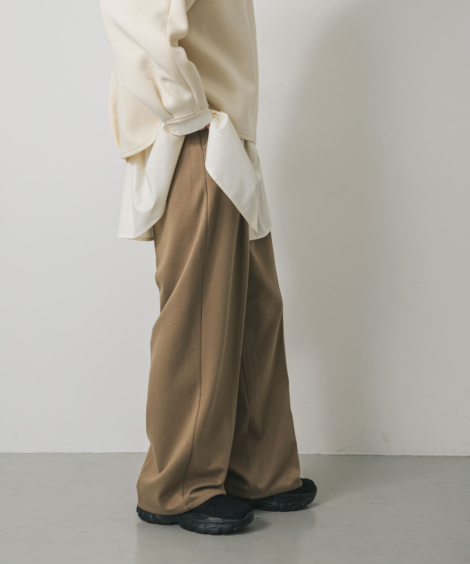 SENSE OF PLACE by URBAN RESEARCH「『BLACK, TALLサイズ/WEB限定』ジャージーストレートスラックス」|その他|