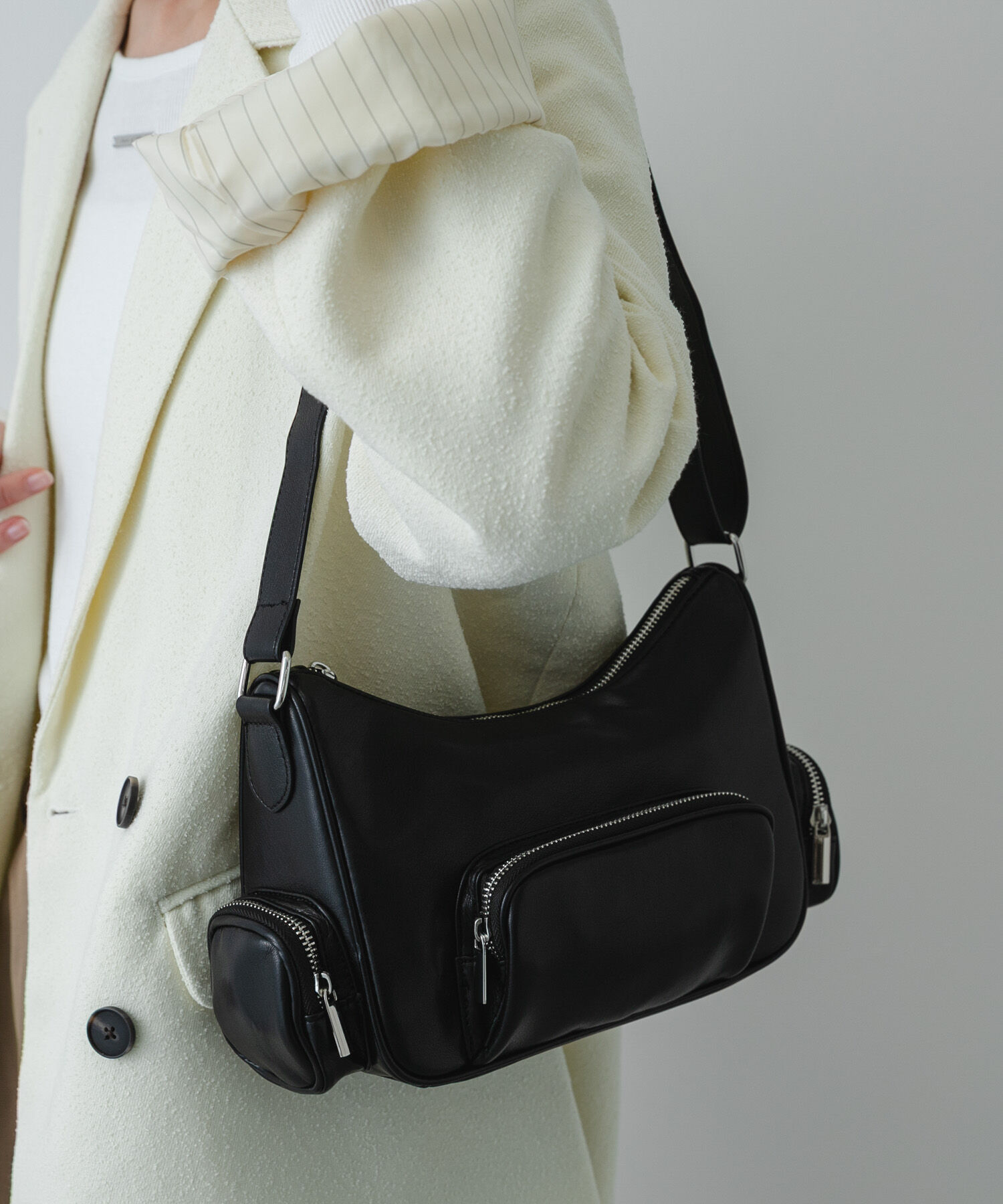 SENSE OF PLACE by URBAN RESEARCH「3Pポケットバッグ」|ショルダー・メッセンジャー|ブラック