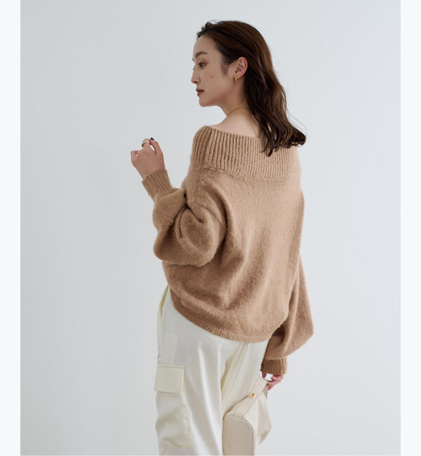 ur's「【星玲奈さんコラボアイテム】ウールブレンドオフショルダーニット」|ニット・セーター|