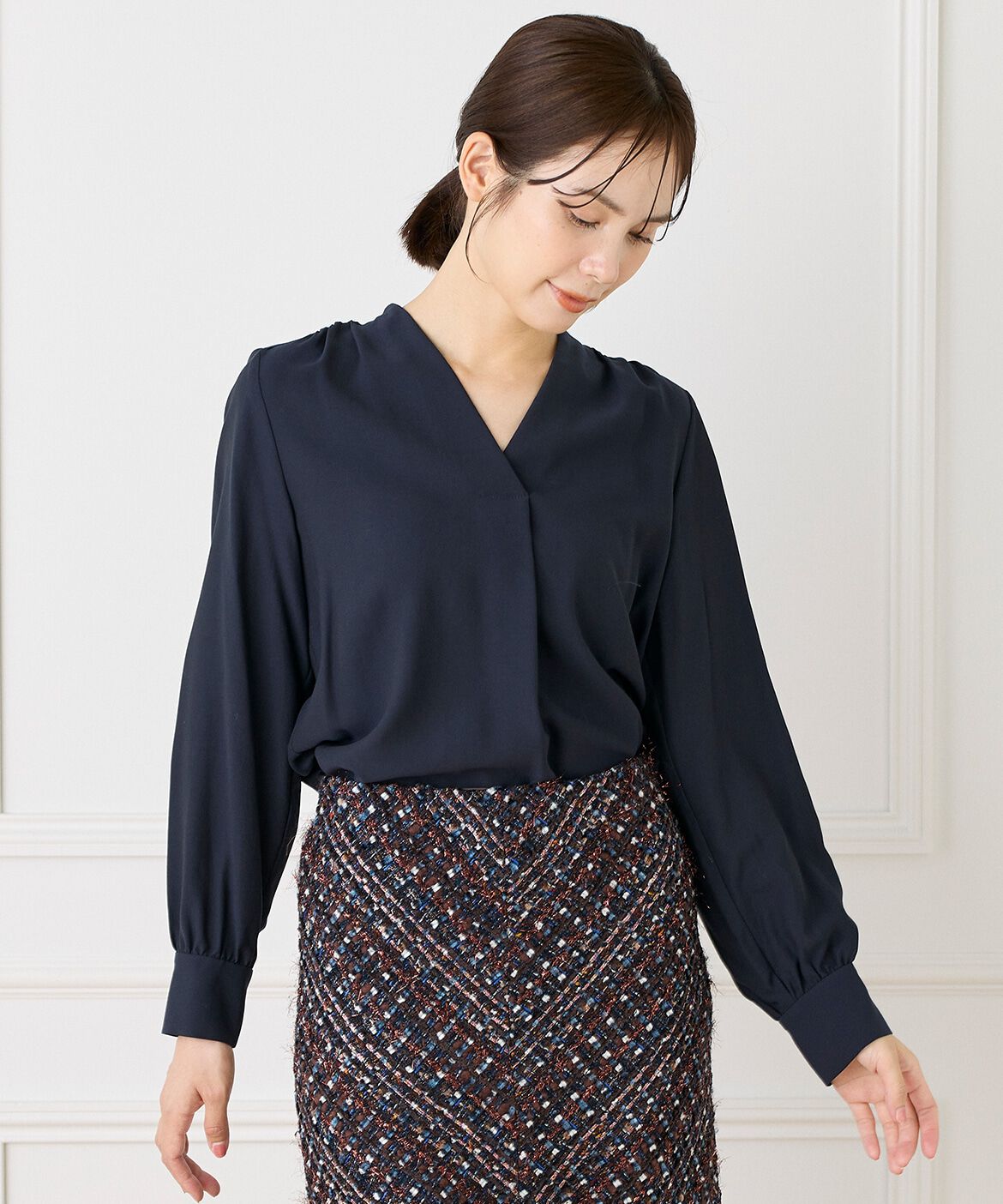 INED「Vネックブラウス」|シャツ・ブラウス|