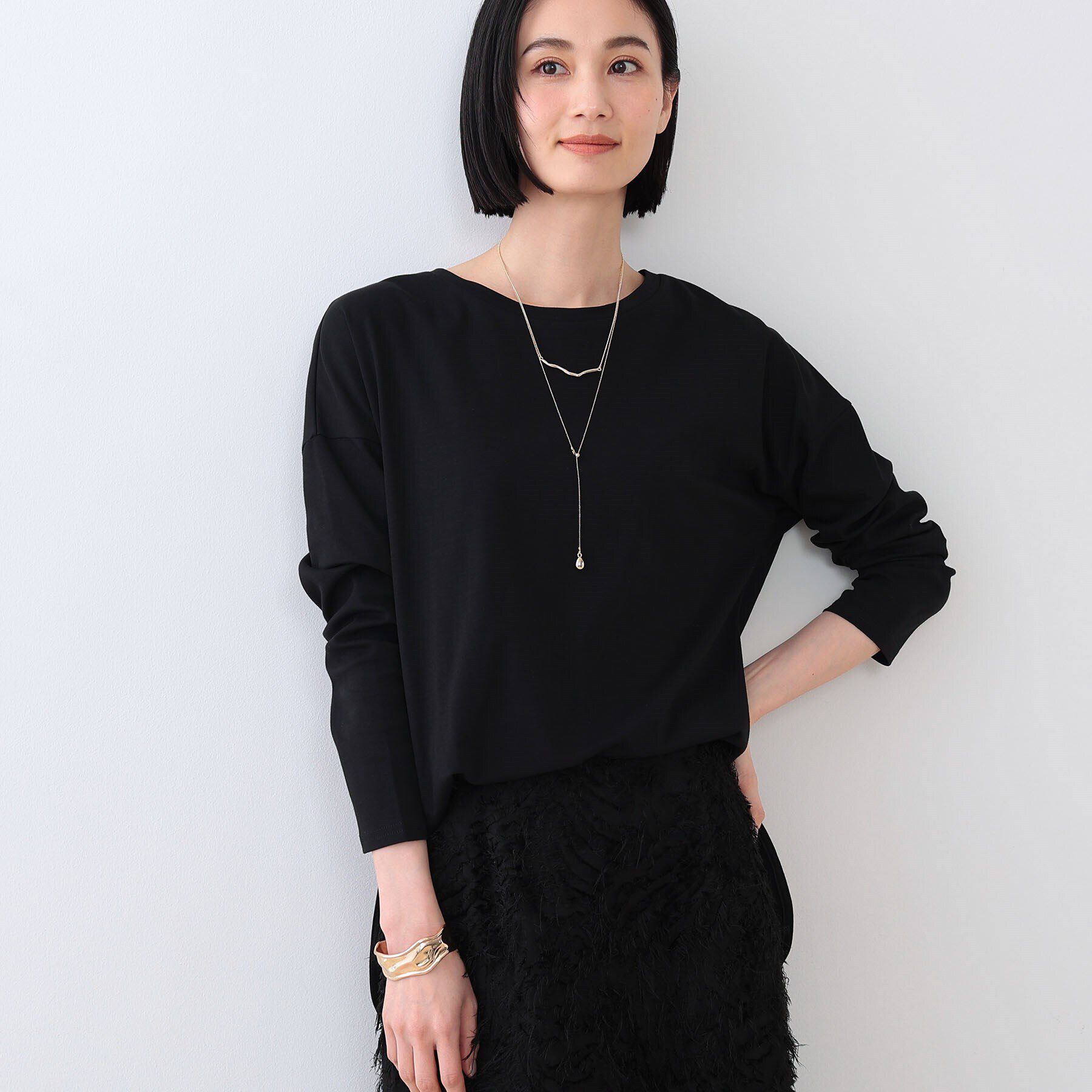 INDIVI「【キレイめ】ベーシックロングTシャツ」|Tシャツ・カットソー|ブラック(019)