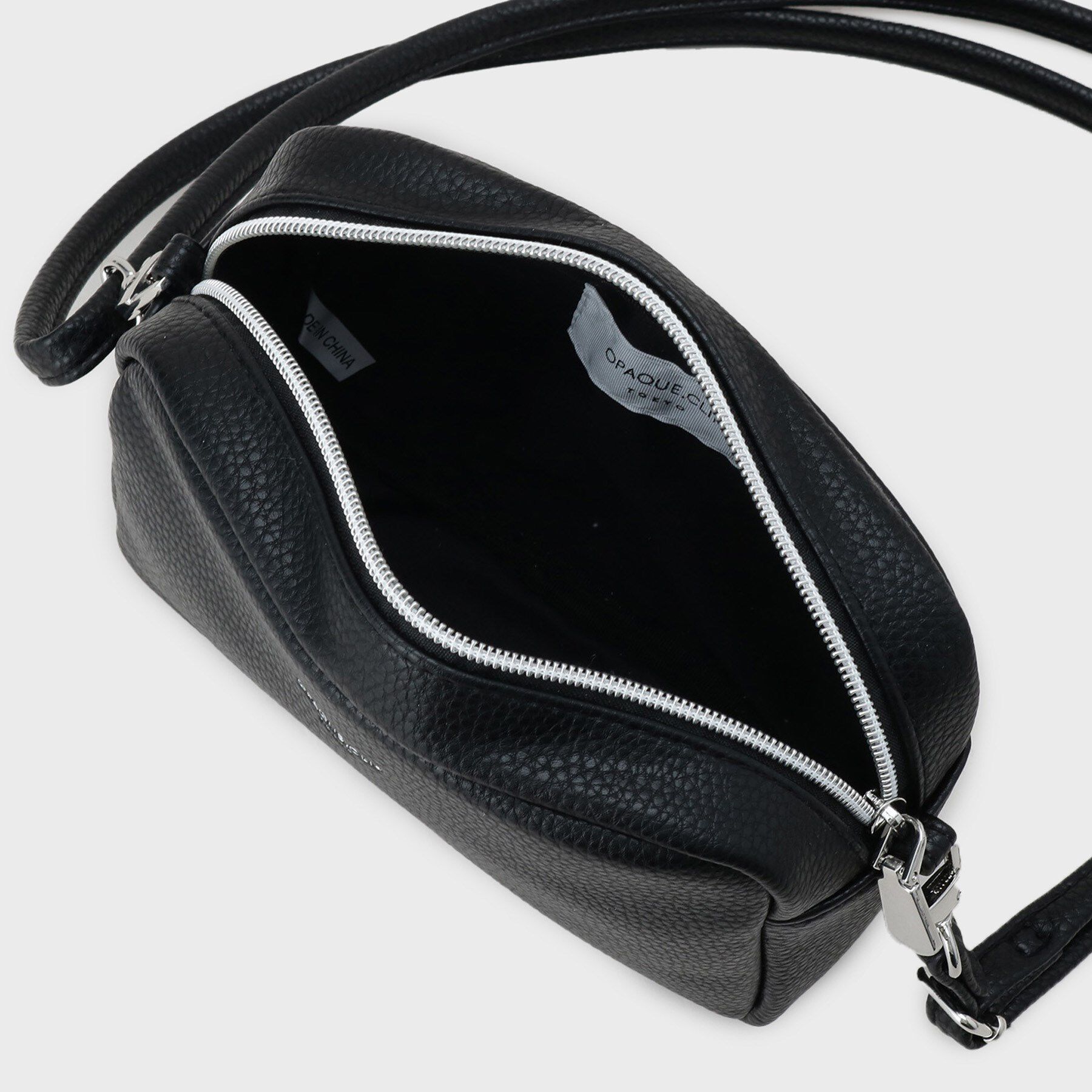 OPAQUE.CLIP「シュリンク合皮スクエアミニショルダーバッグ【軽量／長さ調整可能】」|ショルダー・メッセンジャー|