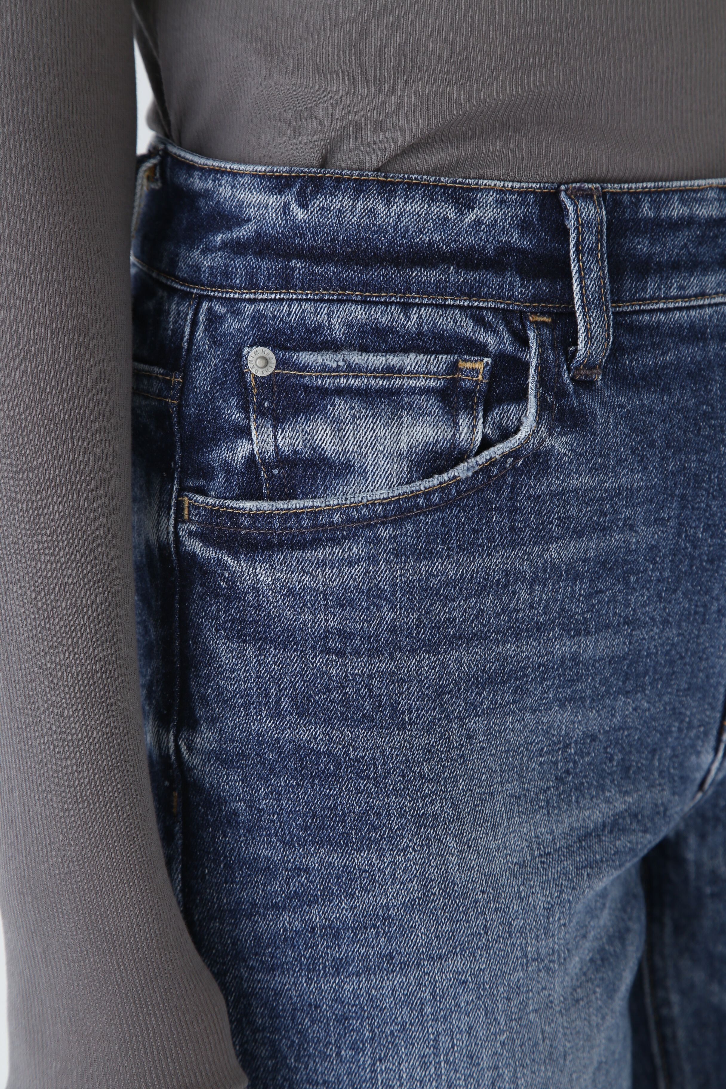  「ストレートデニム」|その他|