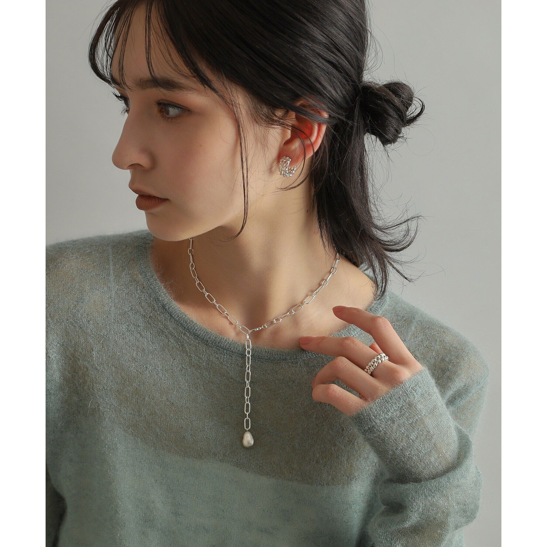 COCOSHNIK ONKITSCH「シルバー スモールフープ ボールメッシュ ピアス」|ピアス|