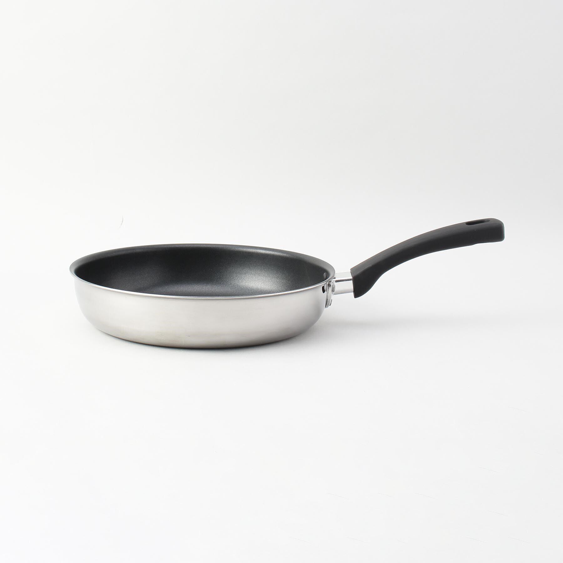 212 KITCHEN STORE「ミラマイト IH対応三層鋼フライパン26cm」|食器・キッチングッズ|