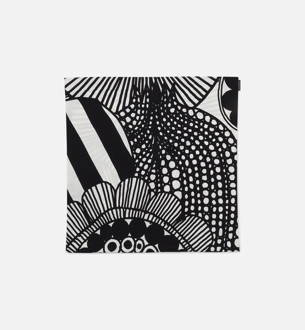 Marimekko「Siirtolapuutarha クッションカバー 50x50cm」|クッション・クッションカバー|