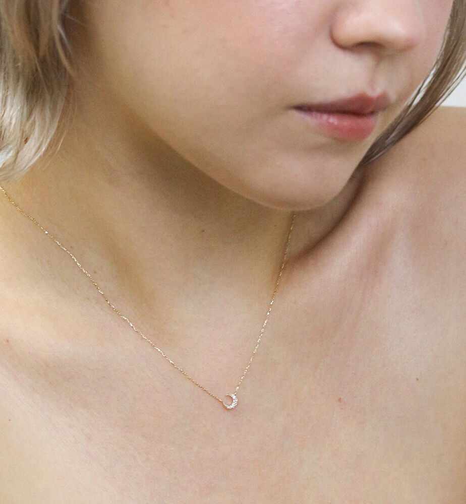  「ダイヤモンド ムーン ネックレス | K10YG」|ネックレス|