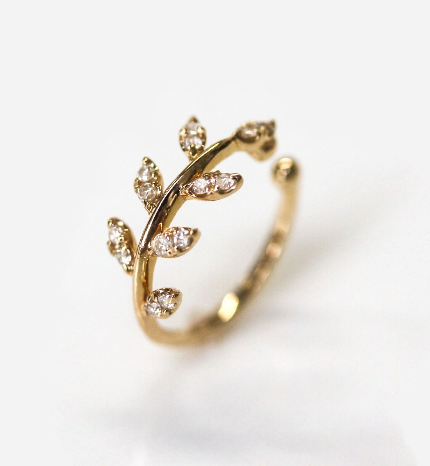  「ダイヤモンド サピン イヤーカフ  | K10YG 【片耳用】」|イヤーカフ|K10 イエローゴールド