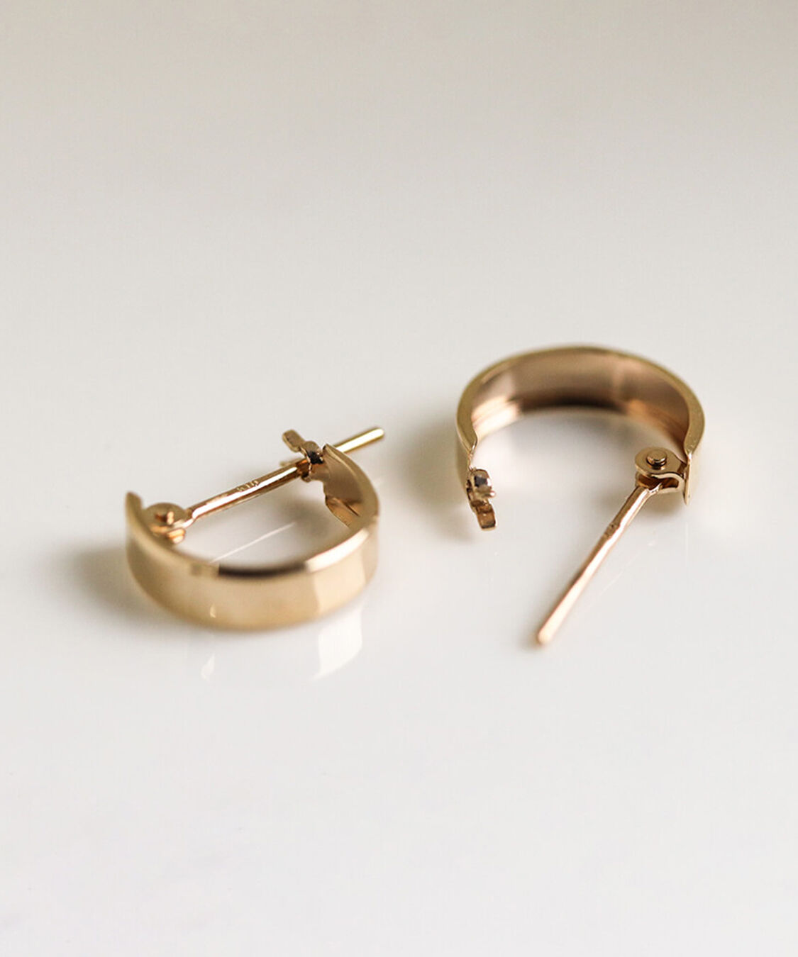  「ゴールド スナップ フープ ピアス | K10YG」|ピアス|