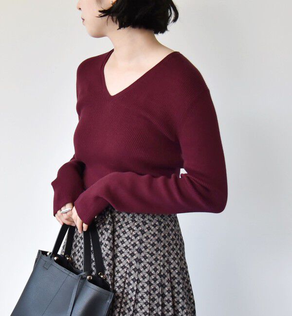 quaranciel「quaranciel:〈手洗い可能〉コットン Vネック リブ ニット」|ニット・セーター|ワイン