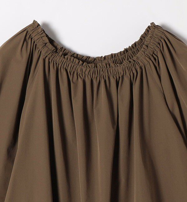 quaranciel「《予約》quaranciel:〈接触冷感/UVカット/撥水加工〉ギャザー オフショル ラッシュガード ブラウス」|シャツ・ブラウス|