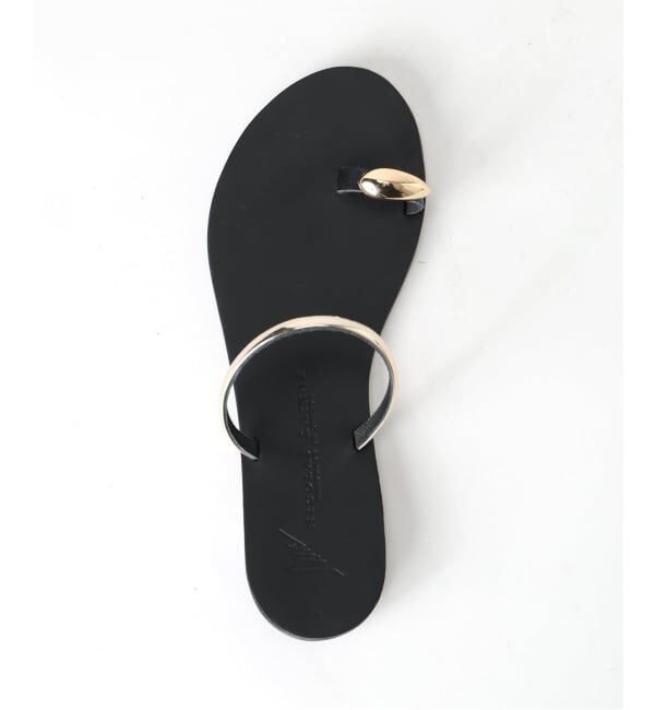 SLOBE IENA「NICOLAS LAINAS/ニコラスライナス メタルフラットサンダル」|サンダル|