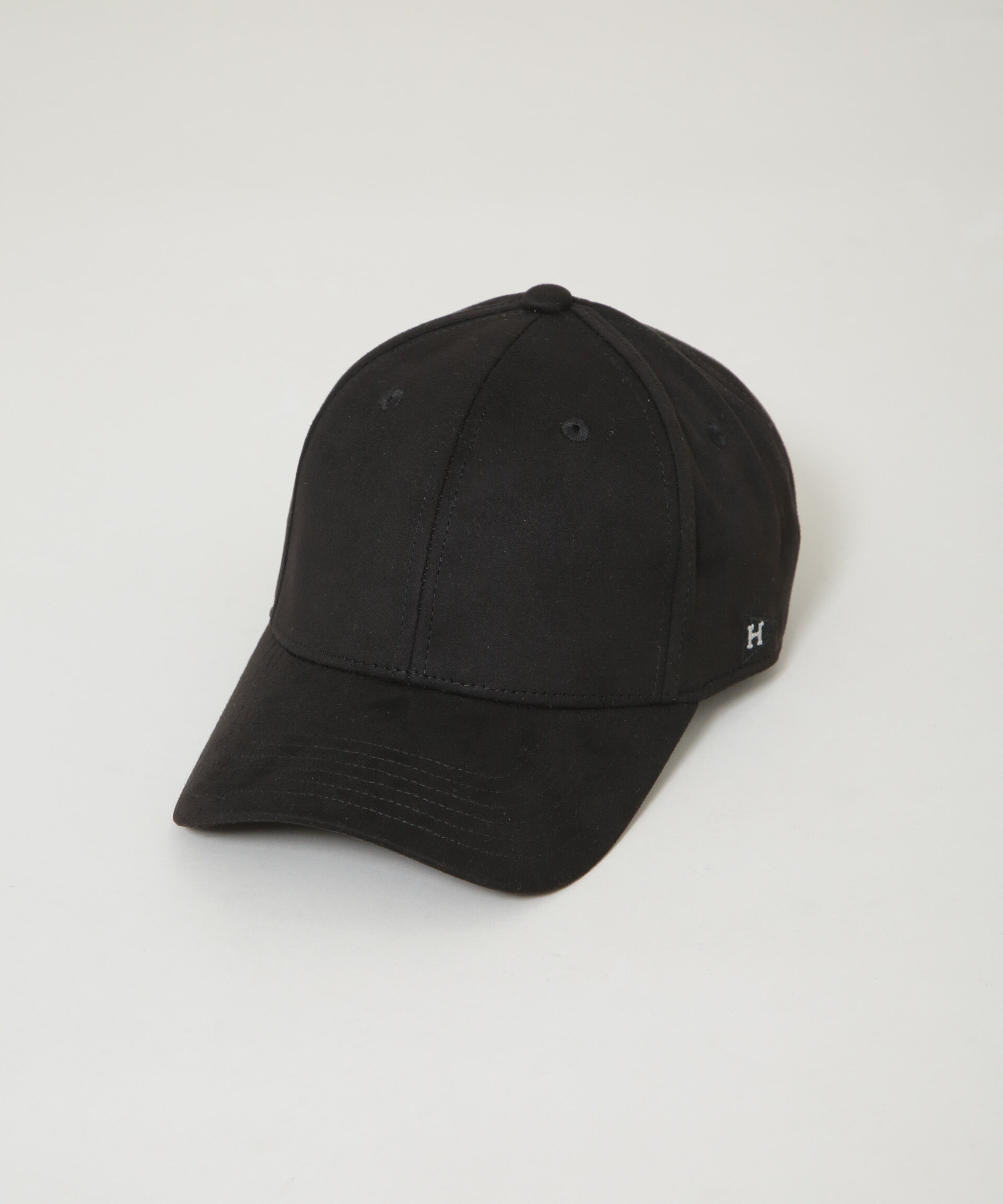 nano･universe「Healthknit/別注 フェイクスエードペナント刺繍キャップ」|キャップ・キャスケット|ブラック