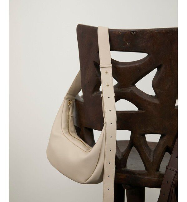 SALON adam et rope'「【WEB限定】スプリットレザームーンショルダー」|ショルダー・メッセンジャー|オフホワイト(15)