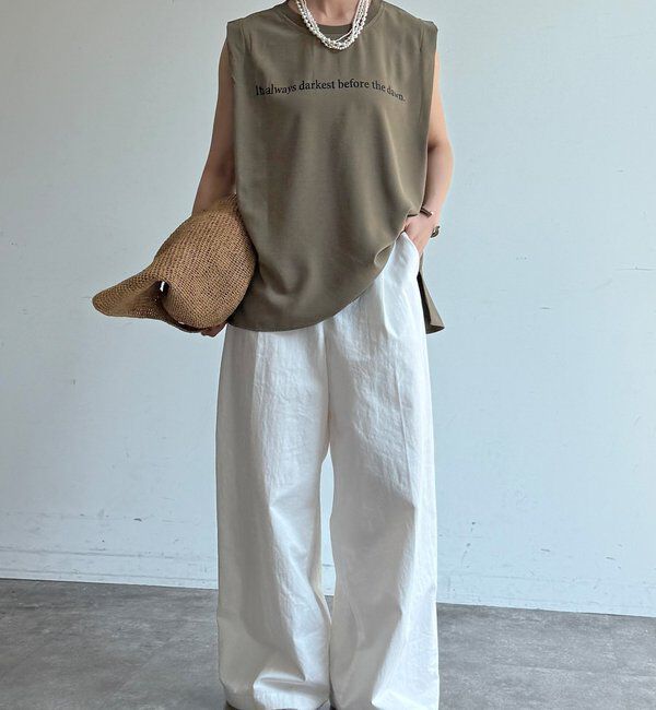  「【WEB限定】ロゴプリントノースリーブトップス」|Tシャツ・カットソー|