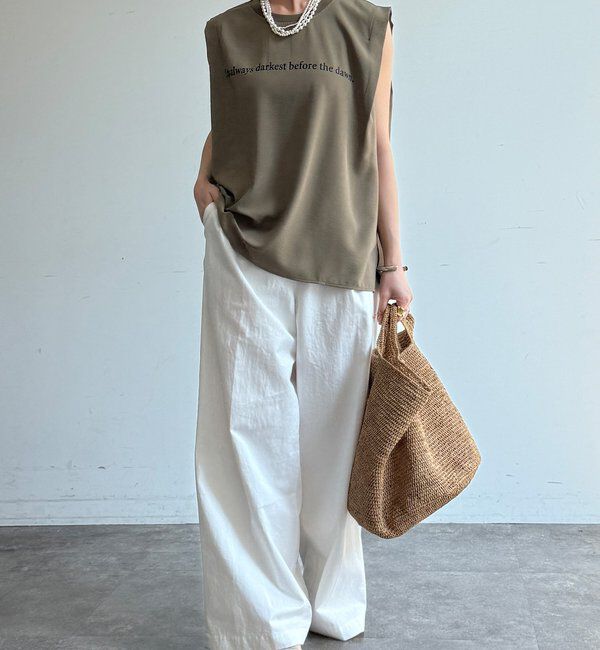  「【WEB限定】ロゴプリントノースリーブトップス」|Tシャツ・カットソー|