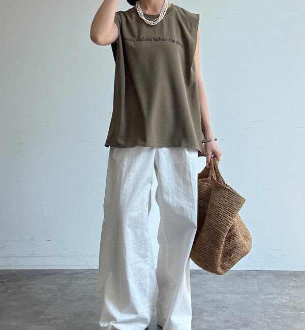  「【WEB限定】ロゴプリントノースリーブトップス」|Tシャツ・カットソー|