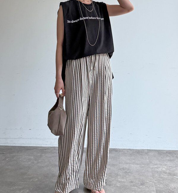  「【WEB限定】ロゴプリントノースリーブトップス」|Tシャツ・カットソー|