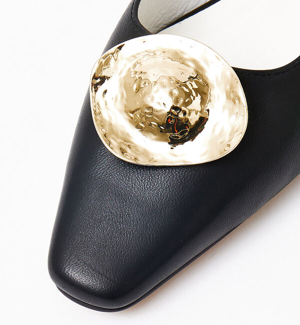 AU BANNISTER「メタルモチーフフラットパンプス」|パンプス|