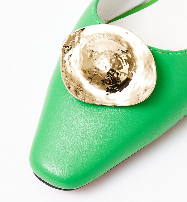 AU BANNISTER「メタルモチーフフラットパンプス」|パンプス|