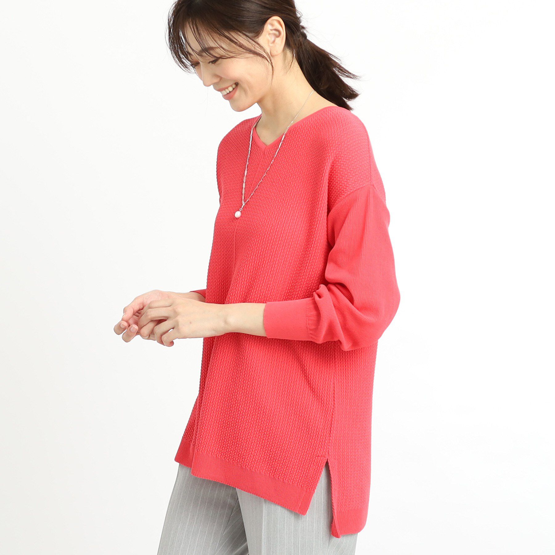 Reflect「【WEB先行カラーあり／ヒップ周りカバー】オフボディニット」|ニット・セーター|レッド(061)