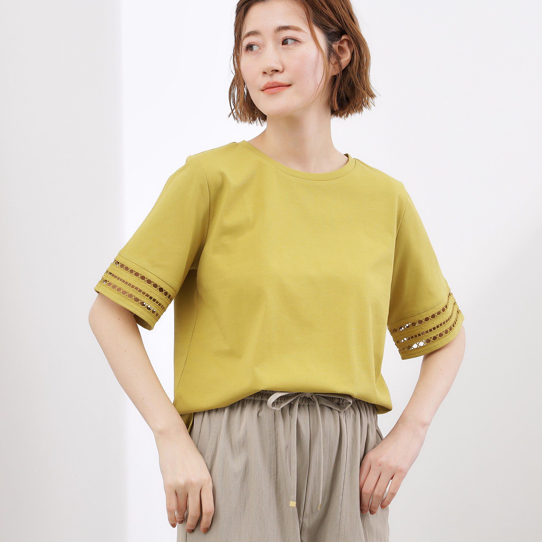 grove「【二の腕カバー】袖口透かし刺繍Tシャツ」|Tシャツ・カットソー|