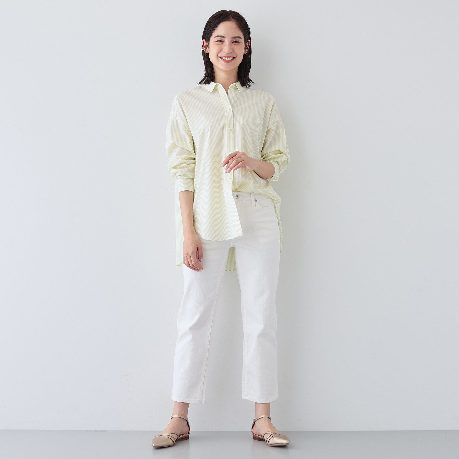 INDIVI「【春の新色登場！褒められデニム】スリムストレート デニムパンツ」|デニム|