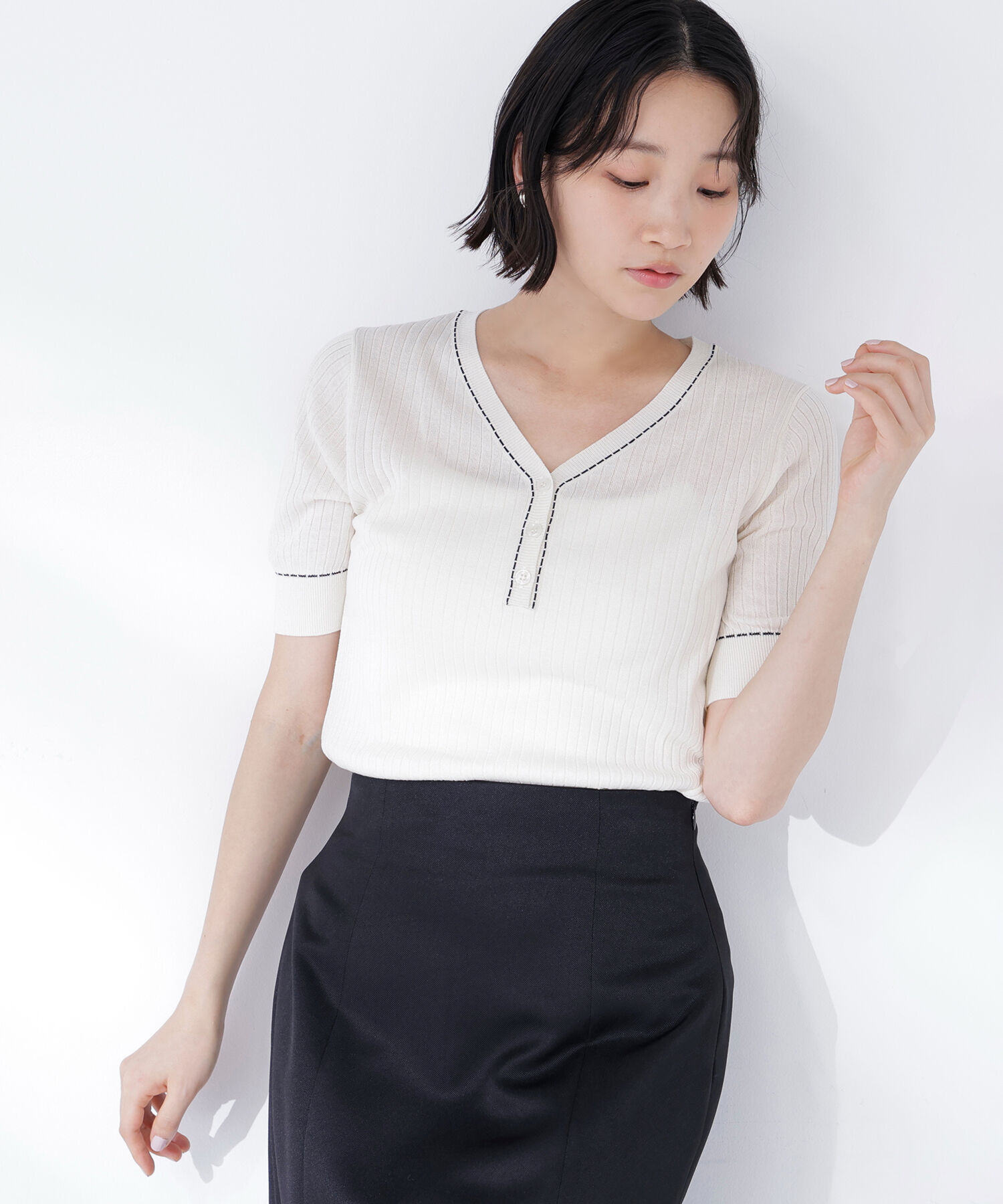  「フロントボタンステッチニット」|ニット・セーター|