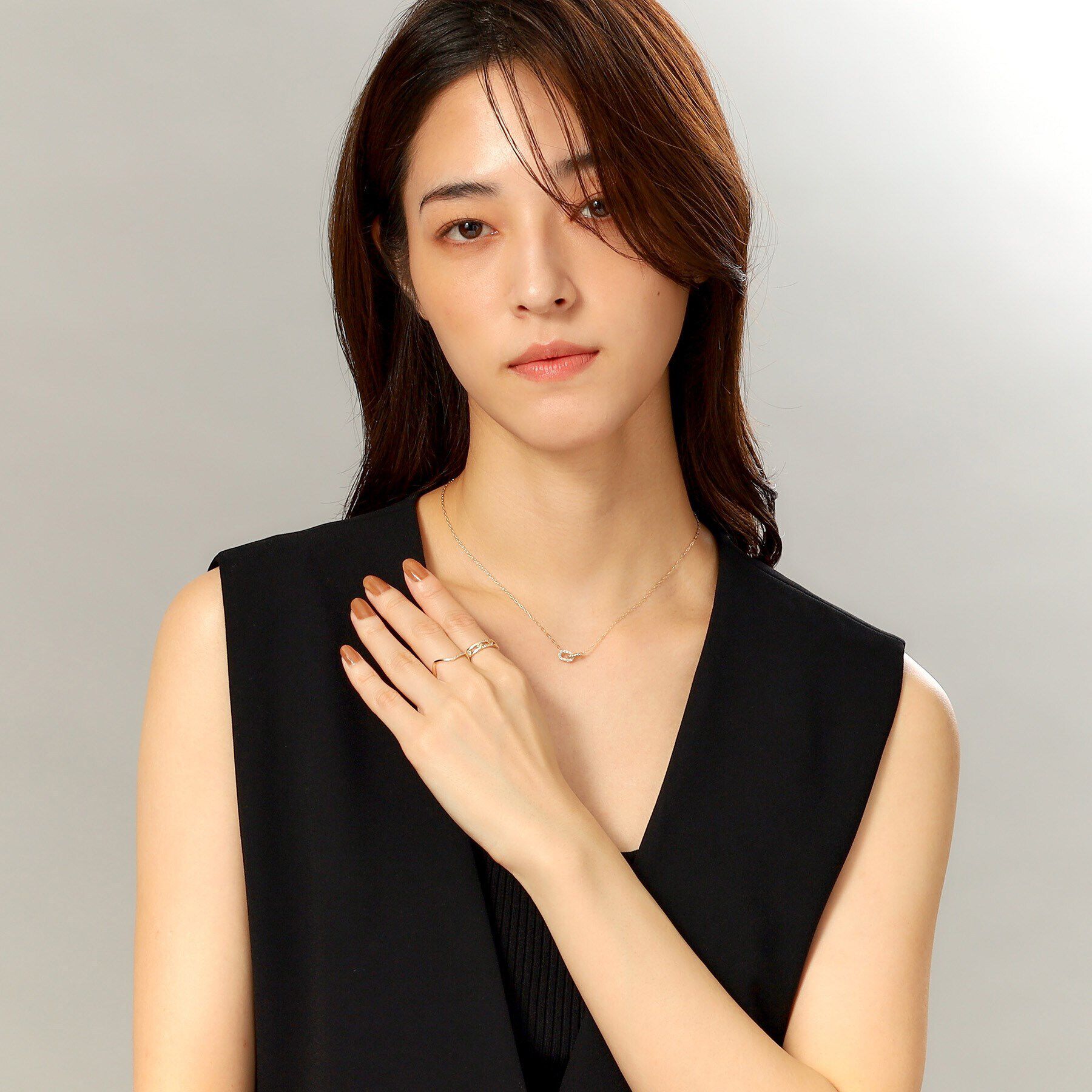 COCOSHNIK「K10ダイヤモンド V字連続 リング」|リング|