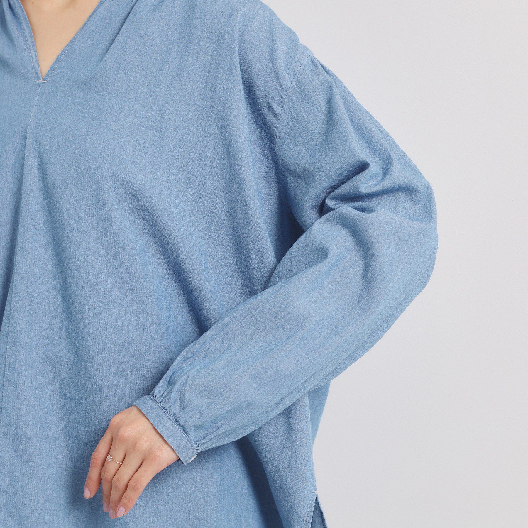 ITS&rsquo;DEMO「【洗濯機OK】シアーデニムスキッパーブラウス」|シャツ・ブラウス|