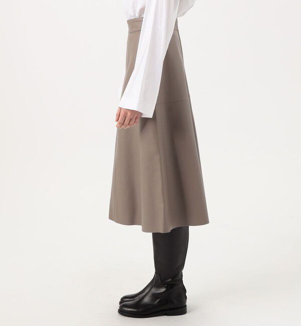 TOMORROWLAND BUYING WEAR「【別注】CINQUANTA ナッパレザースカート」|台形|