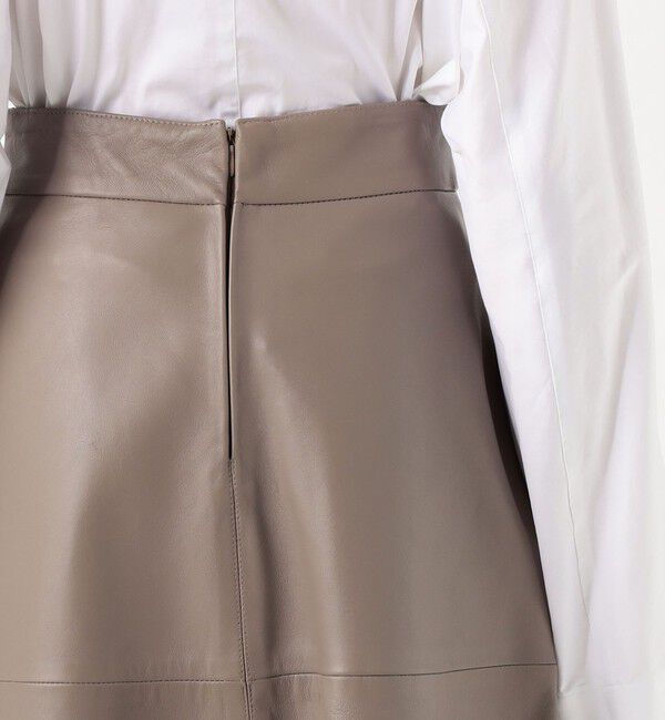 TOMORROWLAND BUYING WEAR「【別注】CINQUANTA ナッパレザースカート」|台形|