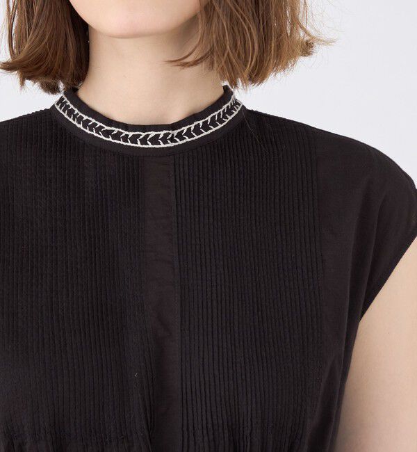 SOULEIADO「コットンボイルエンブロイダリー プチスタンドカラーワンピース」|ワンピース|