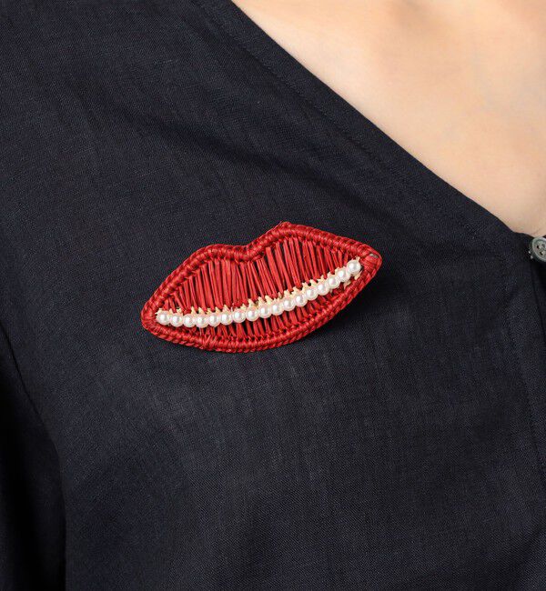 TOMORROWLAND GOODS「Mercedes Salazar Smile ブローチ」|ブローチ・コサージュ|