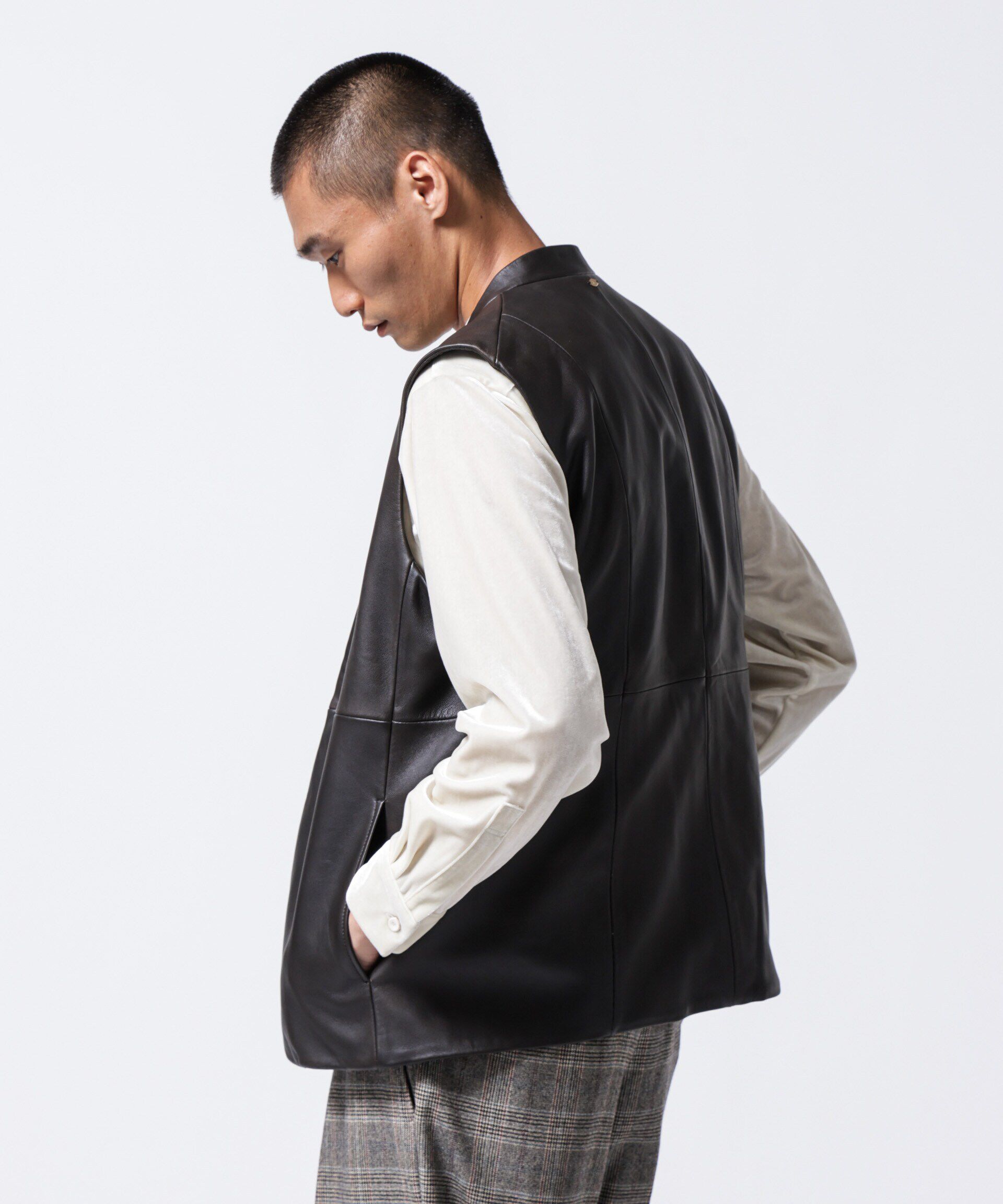 nano･universe「｢ASSEMBLANC｣ラムナッパレザージレ」|テーラードジャケット|