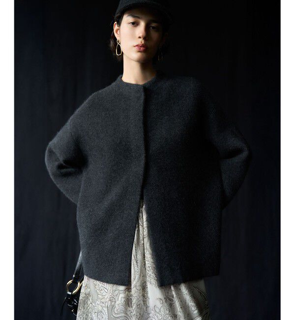 23区「【見上愛さん着用】ラクーンブレンドダブルフェイス ニット アウター」|カーディガン|