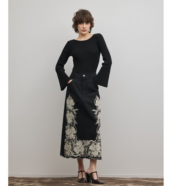 GRACE CONTINENTAL「エンブロイダリータイトスカート」|スカート|ブラック