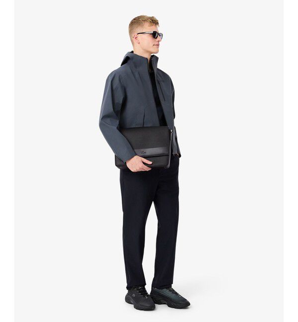 LACOSTE「シャンタコ レザー メッセンジャーバッグ」|ショルダー・メッセンジャー|