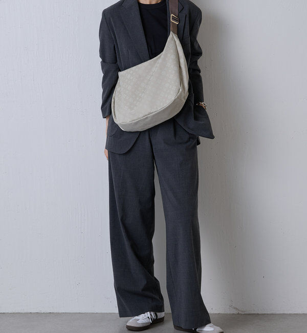  「クラウズナイロンラウンドビッグショルダーバッグ」|ショルダー・メッセンジャー|